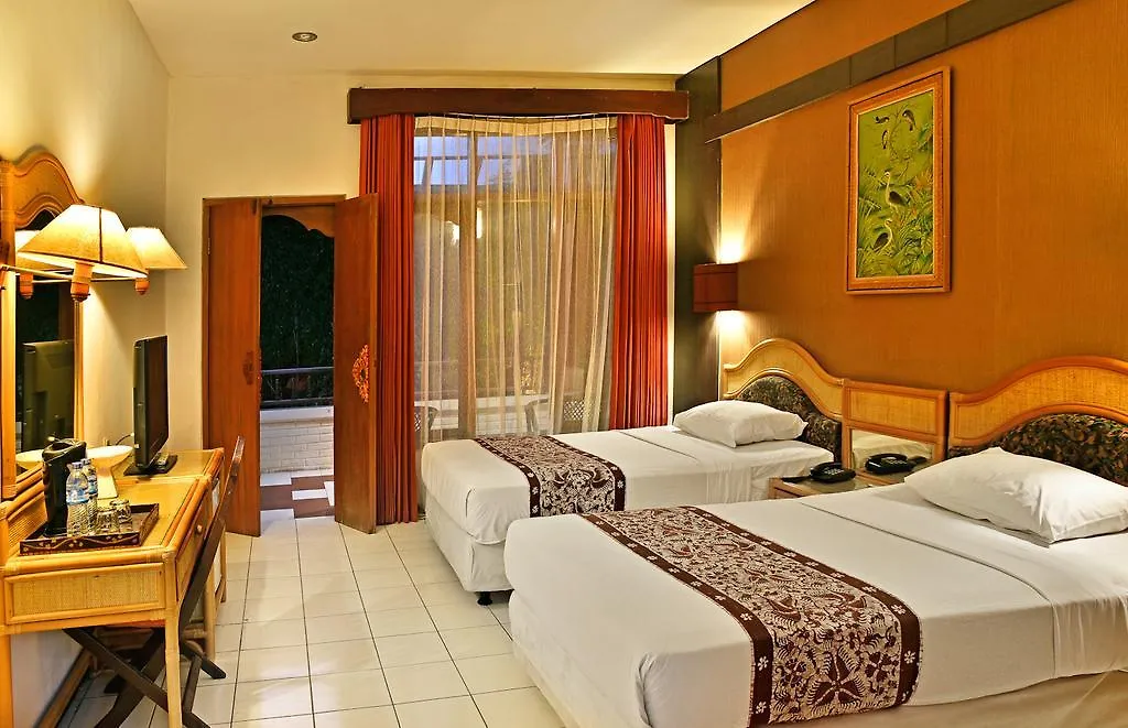 Hotel Puri Naga Beachfront Cottages Legian