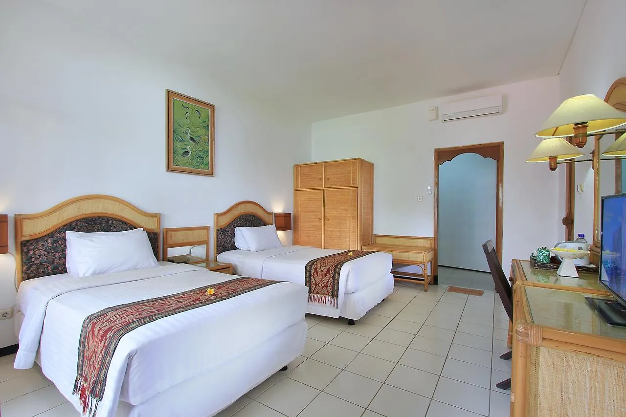 Hotel Puri Naga Beachfront Cottages Legian