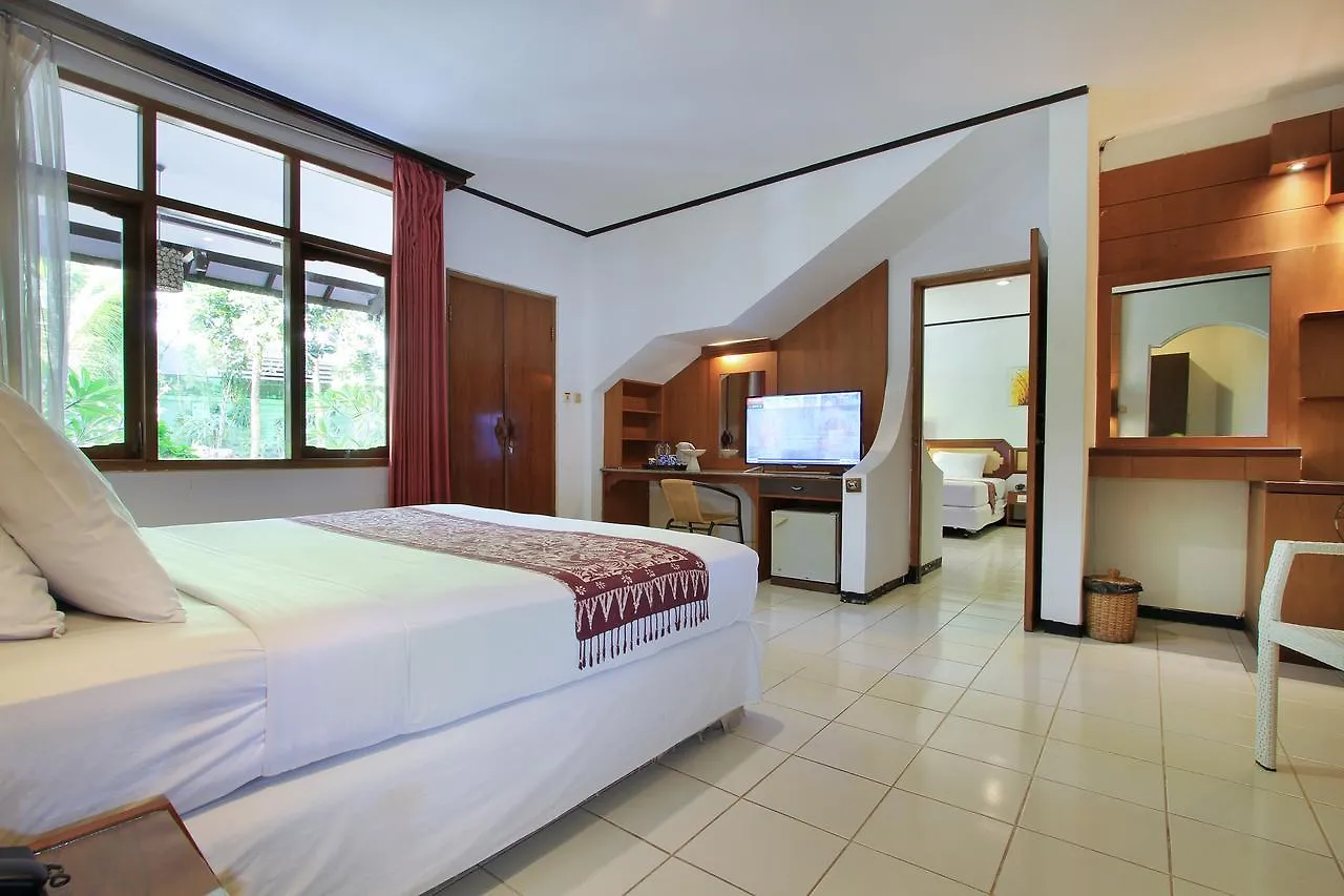 Puri Naga Beachfront Cottages Legian