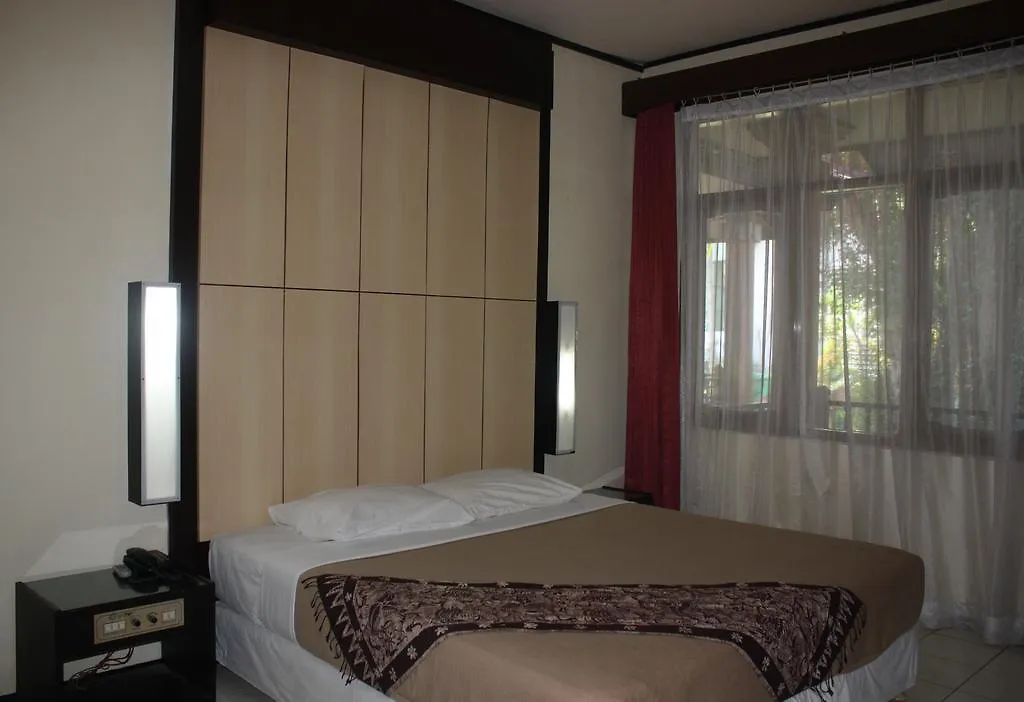 *** Hotel Puri Naga Beachfront Cottages Legian  Indonesia