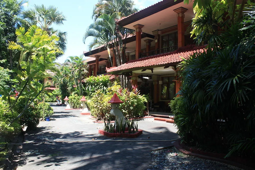 Szálloda Puri Naga Beachfront Cottages Legian